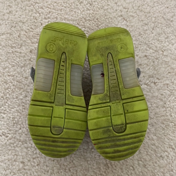 Cat & Jack light up sneakers size 8 toddler - Picture 3 of 4